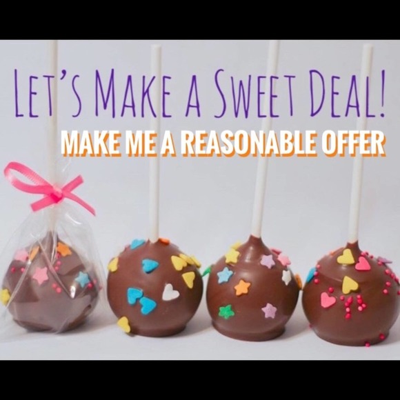 🧁 LAST CHANCE Silver Leaf Red Beaded Flower Ring - Picture 5 of 5